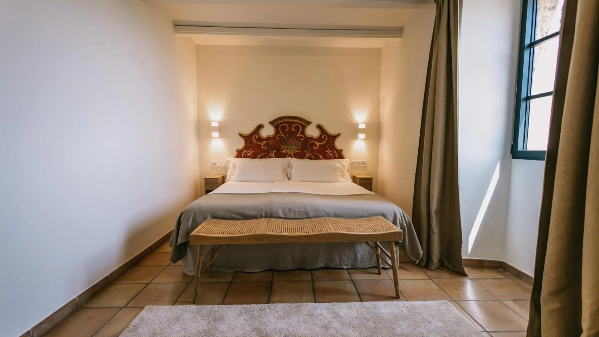 Posada Del Marques اسبورليس فندق