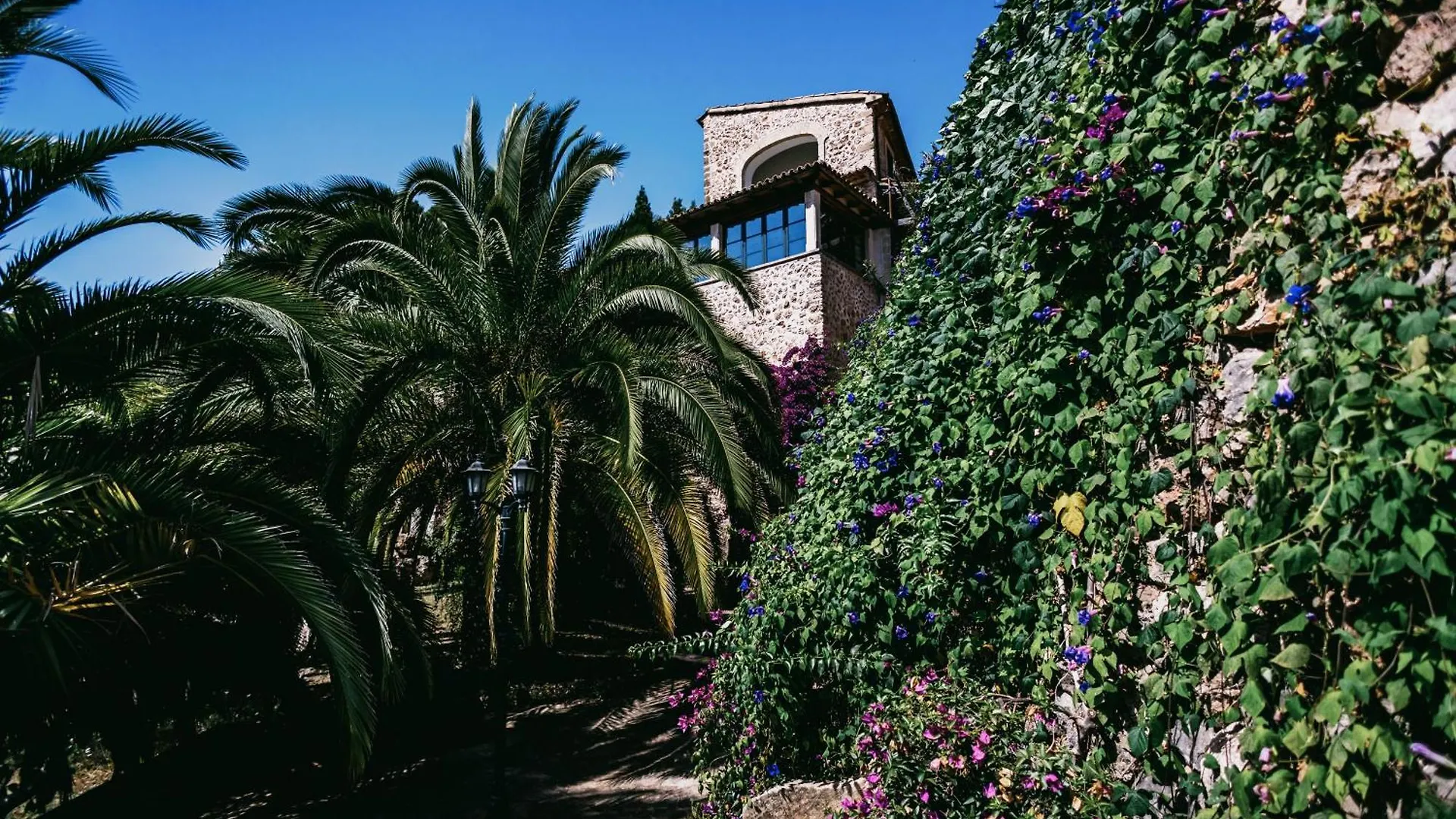 Posada Del Marques اسبورليس 4*,